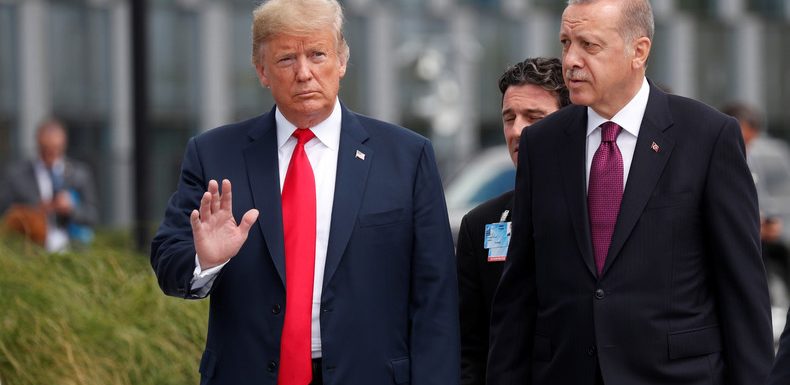 Syrie : Trump menace de «dévaster économiquement» la Turquie si elle s’en prend aux Kurdes