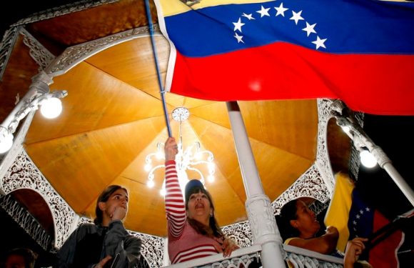 Plusieurs pays reconnaissent Guaido comme président du Venezuela : « Maduro faisait partie du problème, pas de la solution »