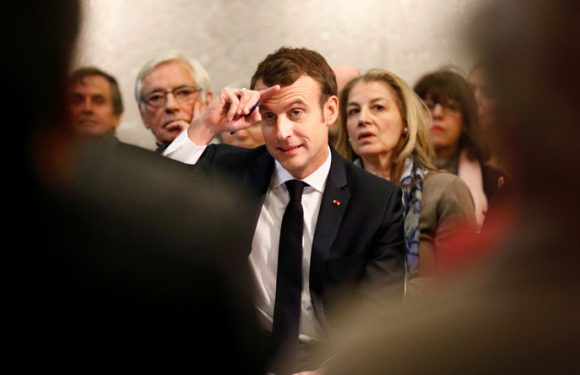 Défiant vis-à-vis du RIC, Macron brandit le spectre d’une manipulation étrangère