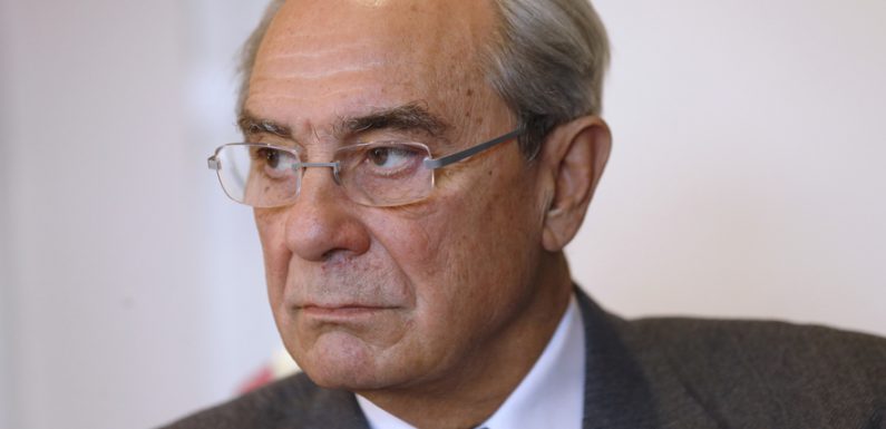 LR : « Il serait temps qu’on ait quelqu’un d’autre » à la tête du parti, dit Debré