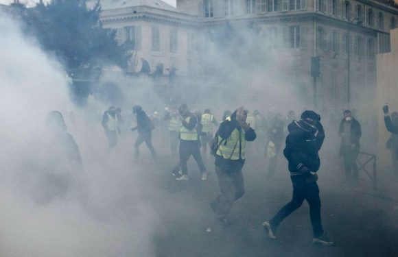 Prison ferme pour quatre « gilets jaunes » après l’agression de gendarmes à Dijon