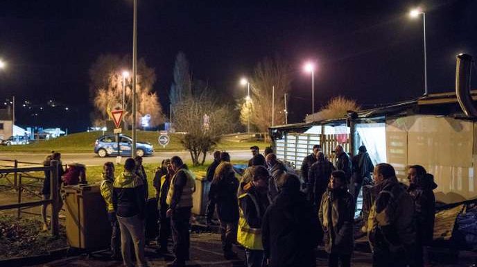 Avant la visite de Macron à Grand-Bourgtheroulde, la veillée d’armes des « gilets jaunes » de l’Eure