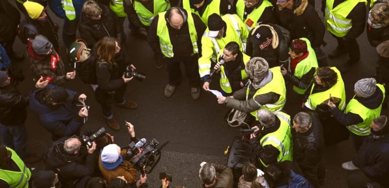 Gilets jaunes : « C’est effrayant mais certains ne croient plus les médias, même de service public »