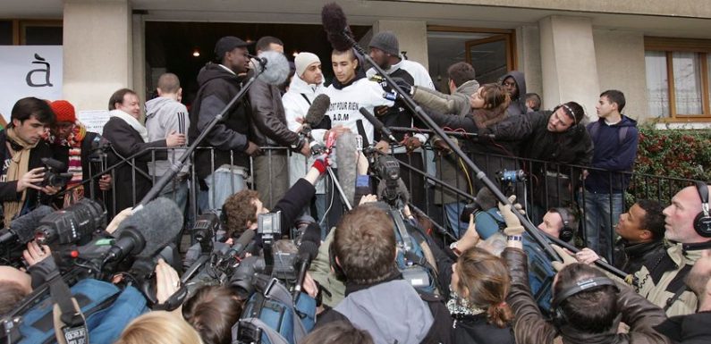 Les Français et les médias : entre confiance et méfiance depuis trente ans