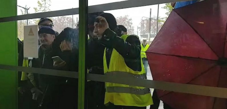 ‘Gilets jaunes’: Protesters threaten to storm Euronews HQ in Lyon