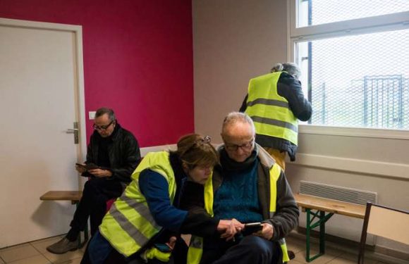 Plongée au cœur du Facebook des « gilets jaunes »