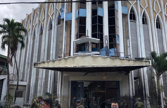 Philippines: Au moins 18 morts dans un attentat contre une église de Jolo