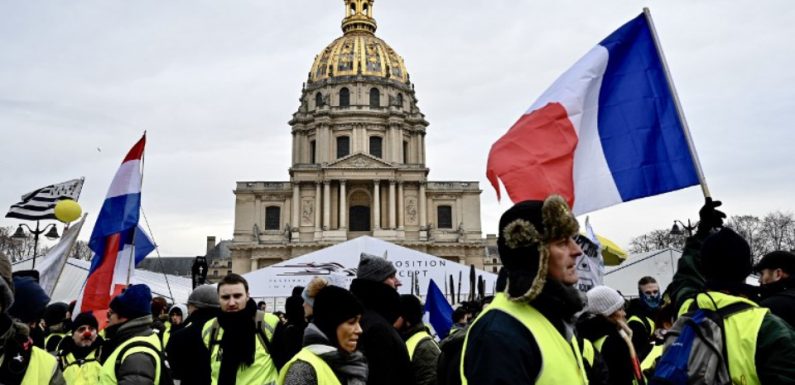 «Gilets jaunes»: Laurent Nuñez appelle Jean-Luc Mélenchon à sortir de l’«angélisme»