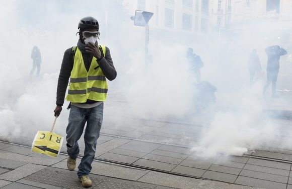 Loi «anticasseurs»: L&rsquo;Assemblée vote un nouveau délit de dissimulation du visage