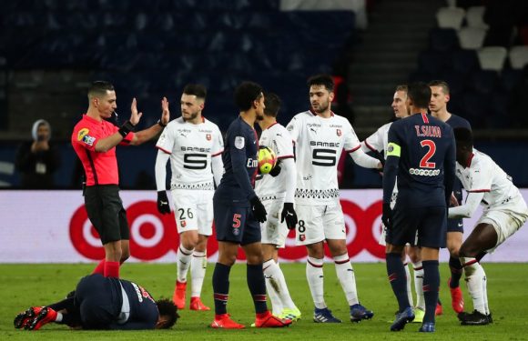 PSG: L&rsquo;arbitre reconnaît qu&rsquo;il «aurait dû exclure» Niang après son tacle sur Kehrer