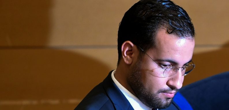 «Il me dit: « Tu vas les bouffer, tu es plus fort qu’eux »»… Quand Alexandre Benalla se vante du soutien d’Emmanuel Macron