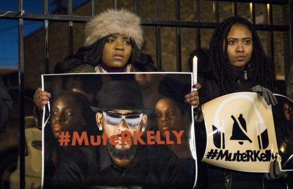 VIDEO. «Surviving R. Kelly», #MuteRKelly, les excuses de Lady Gaga… Tout comprendre de l’affaire R. Kelly