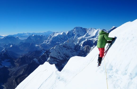 Nice : « On rejoint nos idoles de l’alpinisme », Benjamin Guigonnet raconte l’ascension qui lui a permis de remporter le piolet d’or