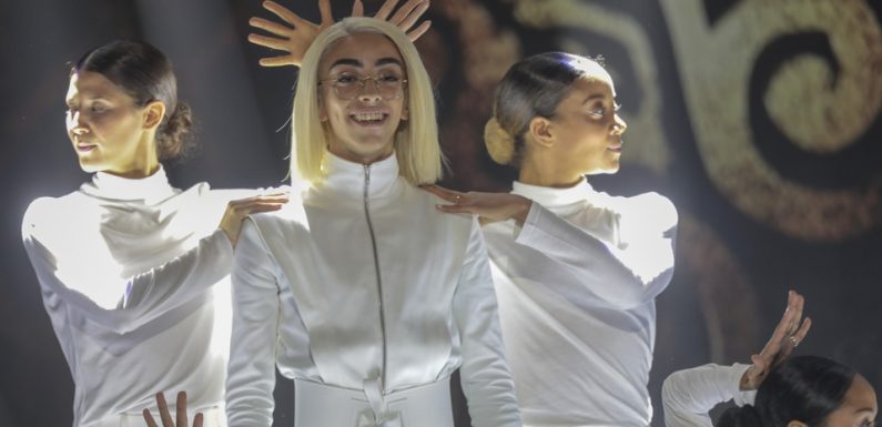 «TPMP»: Bilal Hassani ciblé par une chroniqueuse, Stop Homophobie annonce lancer des poursuites