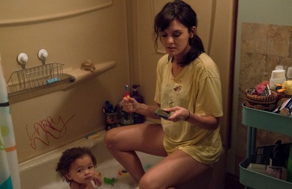 «SMILF» a la pire mère du monde et c’est pour ça qu’on l’aime