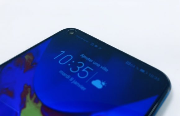 VIDEO. Honor View 20: On a manipulé le premier smartphone avec un «trou» dans l’écran