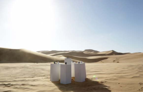 VIDEO. Namibie: Un artiste veut jouer le tube de Toto «Africa» dans le désert, pour l&rsquo;éternité