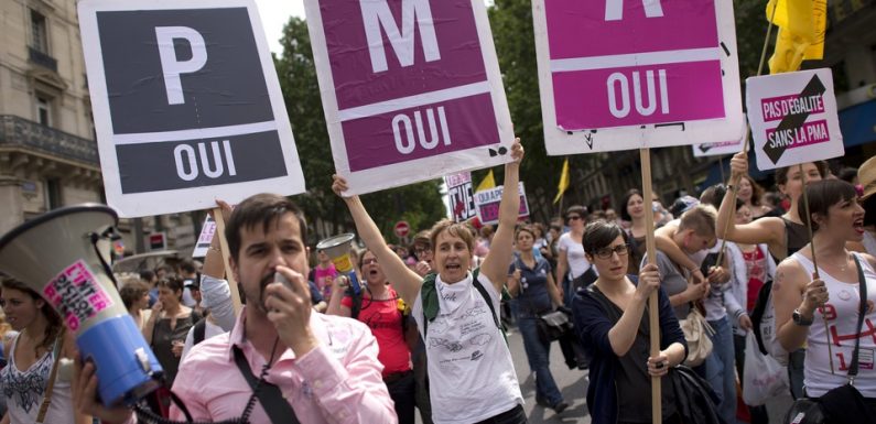 Bioéthique: La mission parlementaire favorable à l&rsquo;ouverture de la PMA pour toutes