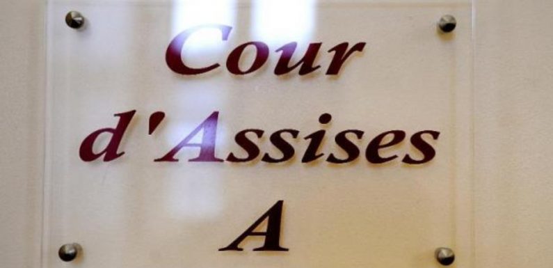 Battu, brûlé, forcé à avaler ses dents… Torturé après une disparition de cannabis, il témoigne aux assises