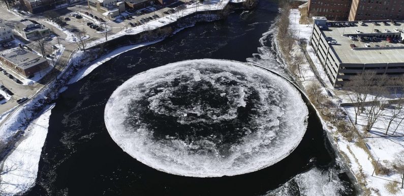 VIDEO. L’hypnotisant disque de glace géant qui s’est formé dans une rivière américaine