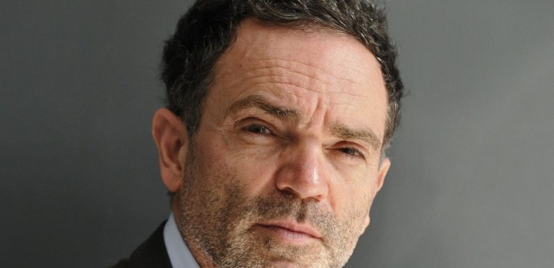 «Vendredi vérité »: Yann Moix fait faux bond, l’émission de C8 pourrait être reportée