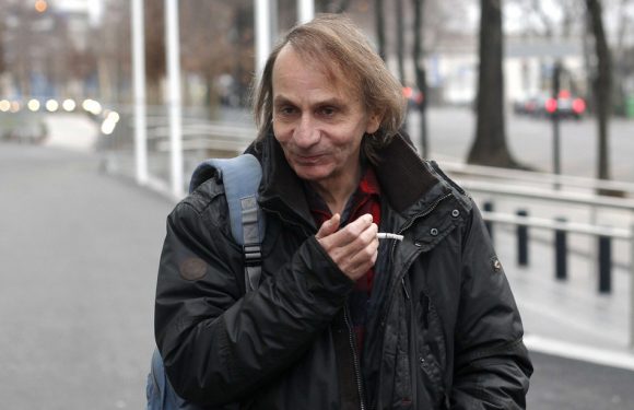 «Soumission», le livre de Michel Houllebecq, pourrait être adapté en série