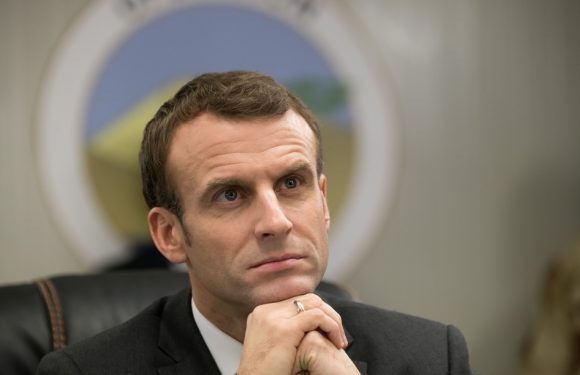 Emmanuel Macron n&rsquo;ira pas à Davos, mais réunira des patrons étrangers à Versailles