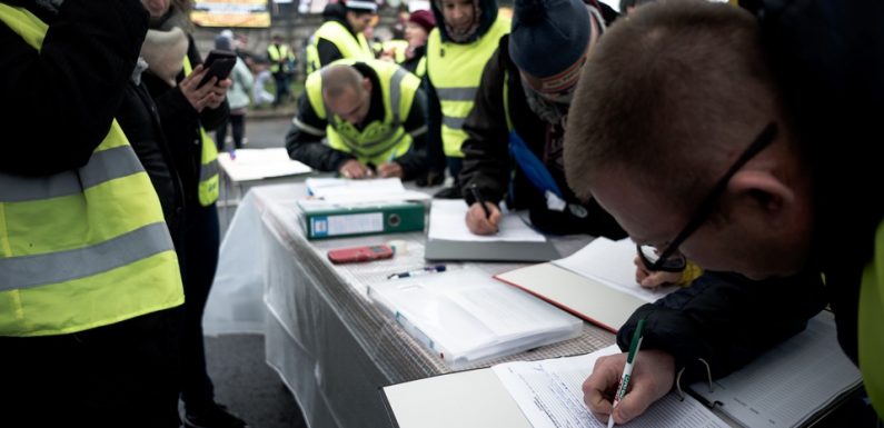 Grand débat national: «Brouhaha», «sujets tabous», «devoir» citoyen… Les internautes divisés sur leur participation