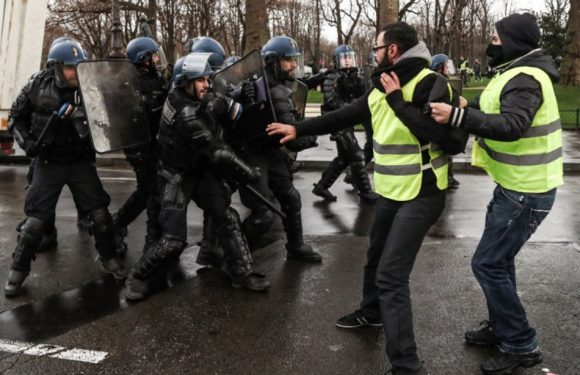 Avignon: Des «gilets jaunes» placés en garde à vue alors qu&rsquo;ils venaient porter plainte