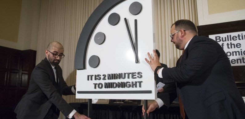Nucléaire, climat, fake news… L’horloge de l’apocalypse reste à minuit moins 2