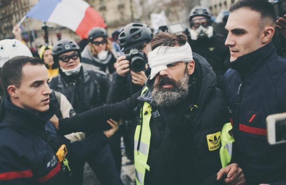 Blessure de Jérôme Rodrigues: Le ministère de l&rsquo;Intérieur réfute la thèse d&rsquo;un tir de LBD