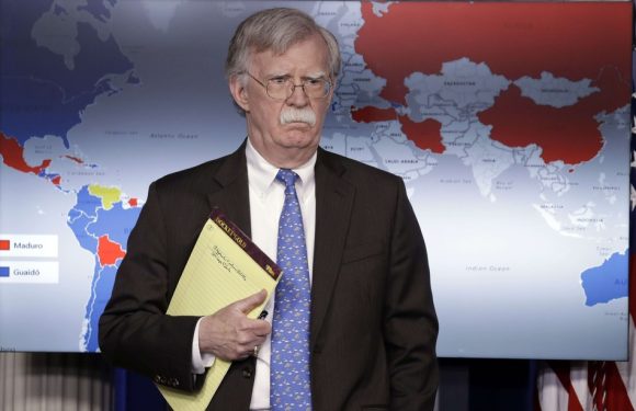 Etats-Unis: Des informations militaires sensibles sur le bloc-notes du monsieur sécurité de Trump