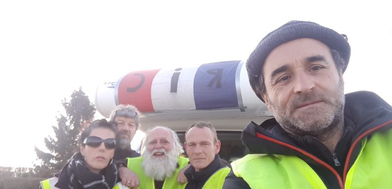 VIDEO. «Gilets jaunes» à pied d’Arles à Paris: «S’il n’y a pas de mesure prise pour le RIC, ils vont rester dans la rue»