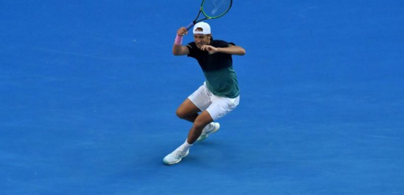 Open d’Australie: Pouille balayé par le monstre Djokovic en trois manches sèches (6-0, 6-2, 6-2)