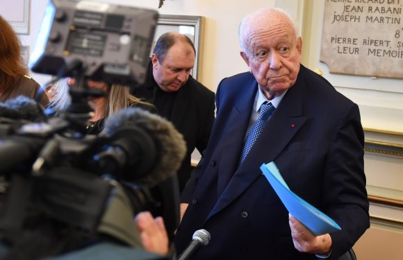 VIDEO. Immeubles effondrés à Marseille: Les vœux à la presse de Jean-Claude Gaudin, un exercice de communication «suicidaire»?