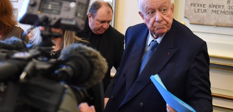 VIDEO. Immeubles effondrés à Marseille: Les vœux à la presse de Jean-Claude Gaudin, un exercice de communication «suicidaire»?