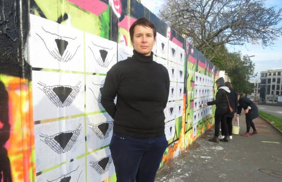 VIDEO. Violences conjugales: «Nos mortes», un collage géant pour représenter la réalité des féminicides