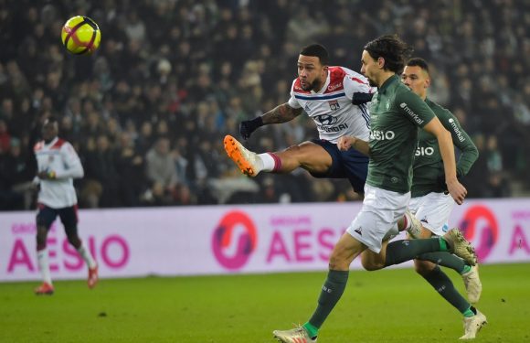 ASSE-OL: «Ils m’aiment en secret»… Attaqué par une banderole de supporters, Memphis Depay plein d&rsquo;humour