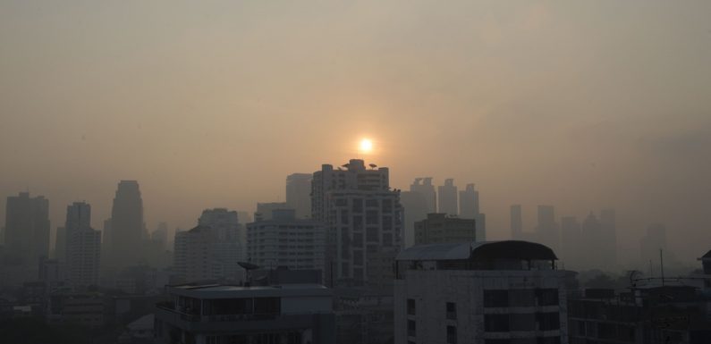 Thaïlande: Les autorités envisagent de provoquer des pluies pour chasser un épisode de pollution de Bangkok