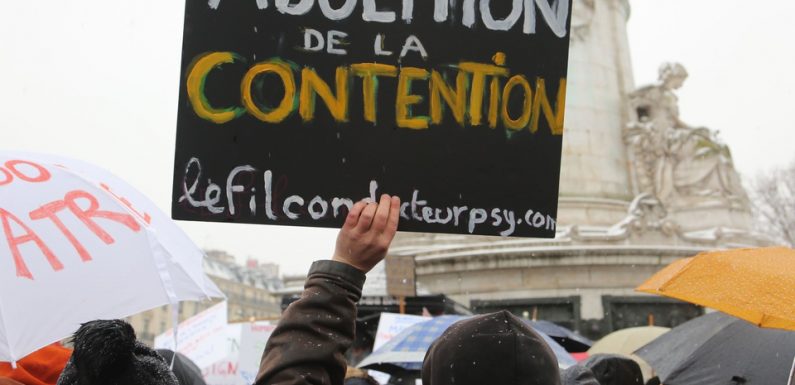 Mobilisation en psychiatrie: La contention des patients, symbole du manque de moyens?