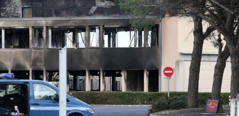 VIDEO. Gilets jaunes dans l’Aude: Huit mises en examen pour l’incendie du péage de Narbonne