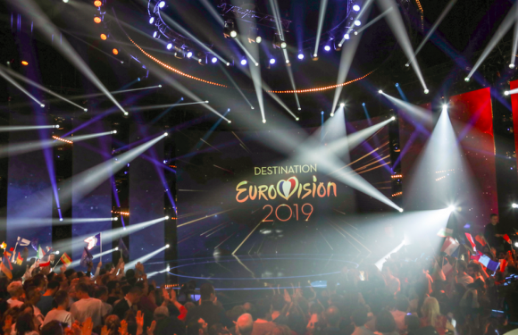 «Destination Eurovision»: Des opposants à la tenue de l’Eurovision en Israël sont montés sur scène en direct