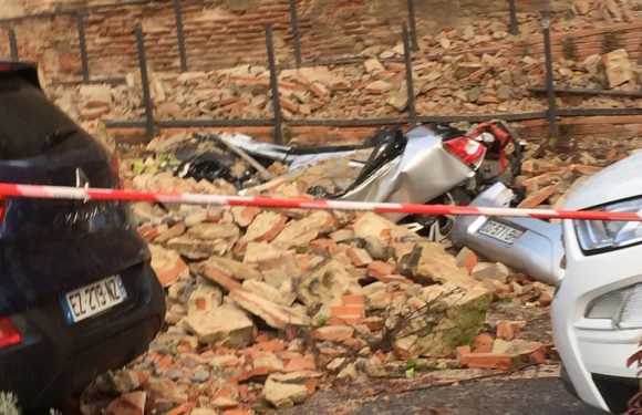 Toulouse: Un «rempart» s’effondre en plein centre-ville et ensevelit des voitures