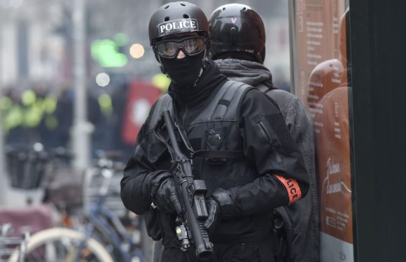 «Faudra-t-il des morts?» La justice appelée à arbitrer l&rsquo;usage controversé des lanceurs de balles de défense