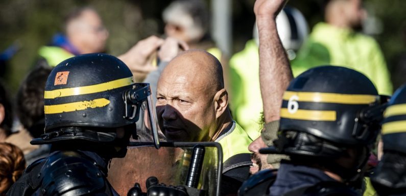 «Gilets jaunes»: Quatre personnes grièvement blessées à l’œil par des lanceurs de balle de défense depuis le début du mouvement