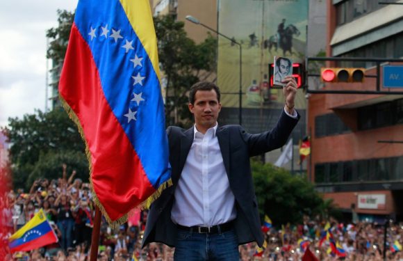 Venezuela: Trump reconnaît l&rsquo;opposant Guaido comme président par intérim, Maduro riposte
