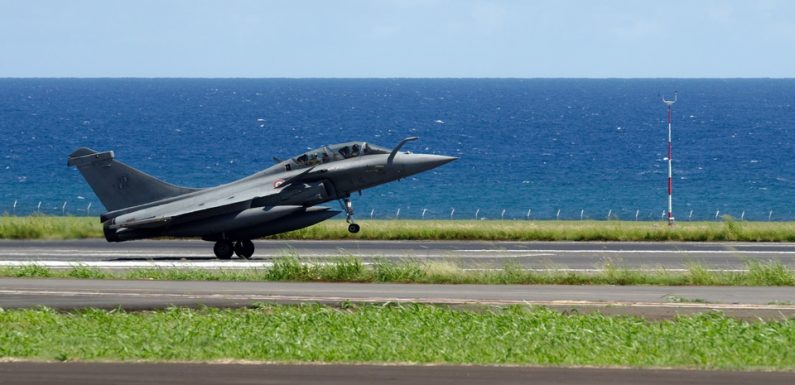 La France doit changer sa politique de vente d’armes à l’Egypte, demandent des ONG