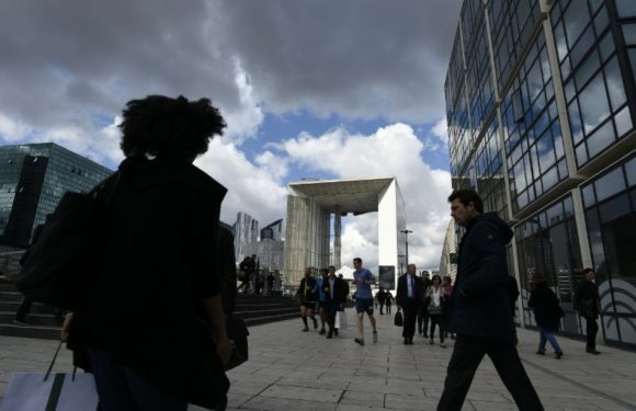Economie: Le moral des ménages en décembre au plus bas depuis novembre 2014
