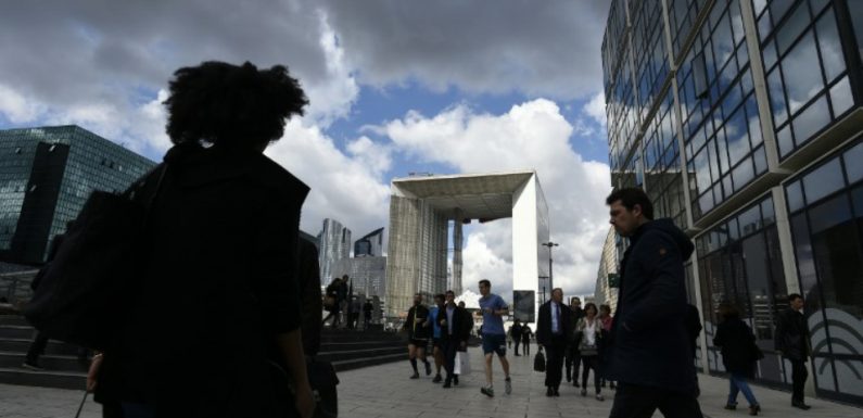 Economie: Le moral des ménages en décembre au plus bas depuis novembre 2014