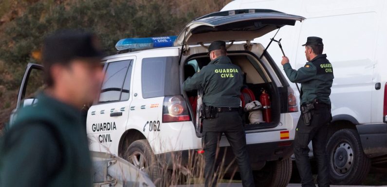 VIDEO. Espagne: Les recherches du petit Julen, coincé dans un puits depuis cinq jours, continuent
